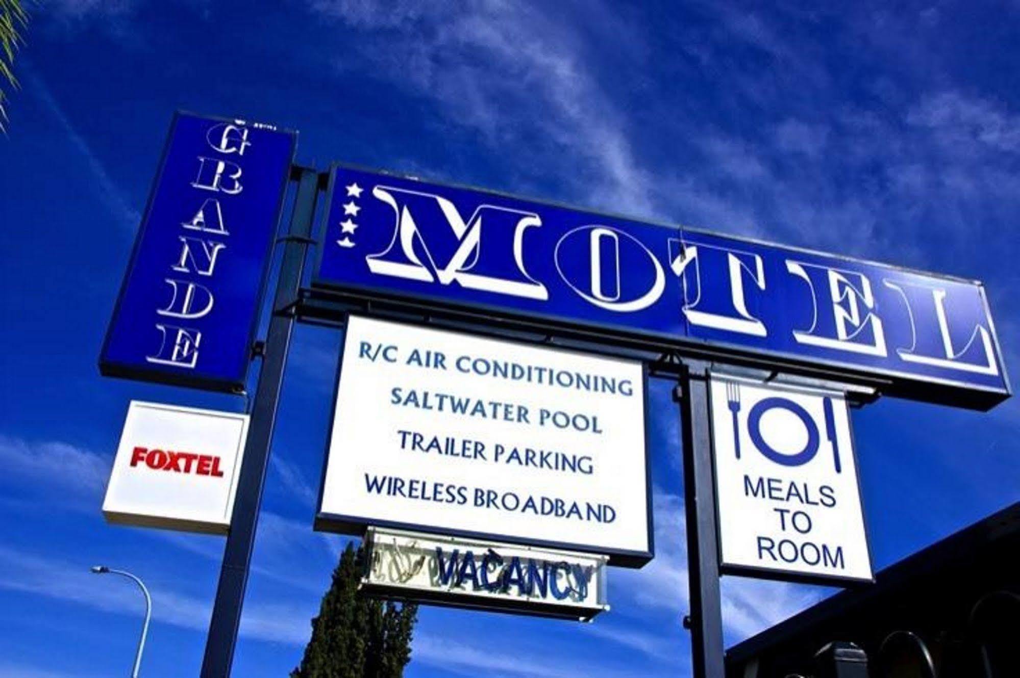 Motel Grande Tamworth Ngoại thất bức ảnh